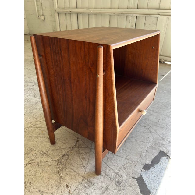 Wood Mid Century Modern Walnut Kipp Stewart for Drexel Declaration Nightstand For Sale - Image 7 of 7