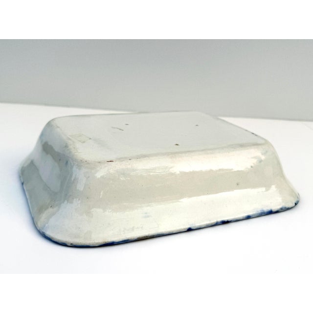 Antique American Blue & White Spongeware Baking Dish – Vintage Folk Art Stoneware For Sale - Image 4 of 5
