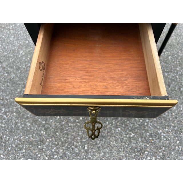 Black Drexel Et Cetera Asian Chinoiserie Black Lacquer Small Gateleg Side Table For Sale - Image 8 of 8