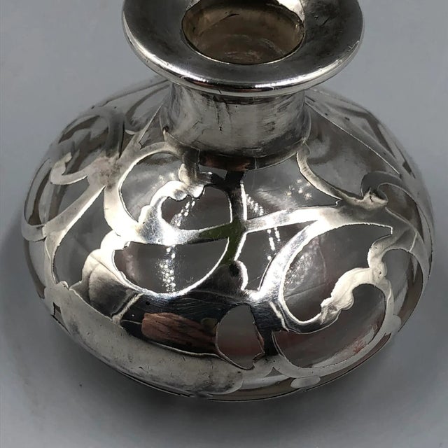 Hollywood Regency Antique Art Nouveau Glass Bottle with Sterling Silver Overlay, USA, 1900s For Sale - Image 3 of 11
