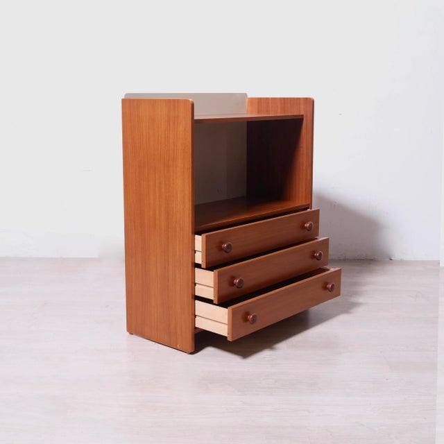 Beautiful chest of drawers, Italian design and production from the 1950s. It can be used as a chest of drawers or a small...