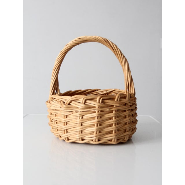 Late 20th Century Vintage Wicker Gathering Basket For Sale - Image 5 of 12