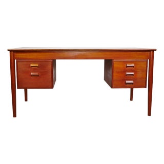 Mid-Century Modern Teak Desk by Børge Mogensen for Søborg Møbelfabrik, 1960s For Sale