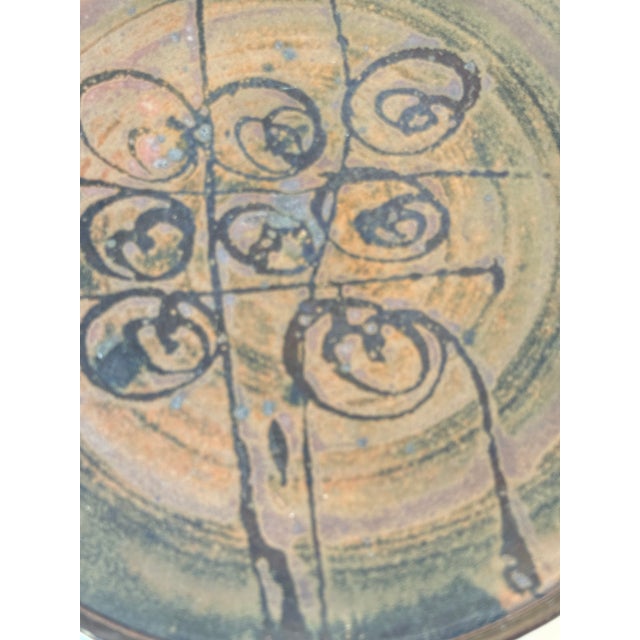 Mid 20th Century Mid 20th C. Eric Norstad Studio Pottery Slip Decorated Shallow Bowl For Sale - Image 5 of 9