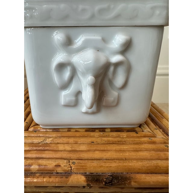 Off-white Vintage Porcelain Box With Two Stylized Elephant Head Handles For Sale - Image 8 of 14