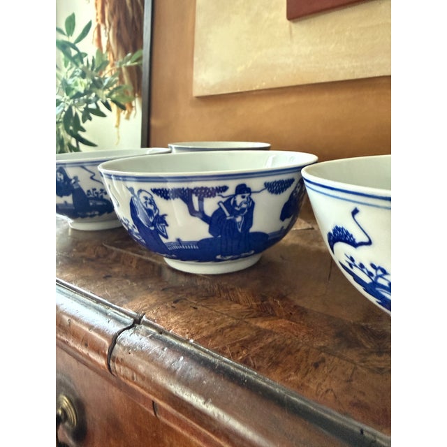Vintage Chinese Blue and White Scholar Bowls Porcelain - Set of 5 For Sale In Chicago - Image 6 of 8