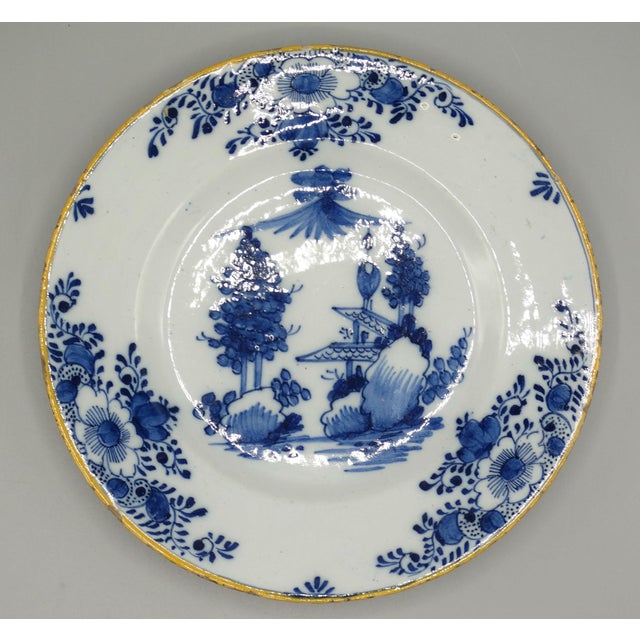 White 18th-Century Dutch Delft Plates Marked De Klaeuw, a Pair For Sale - Image 8 of 10