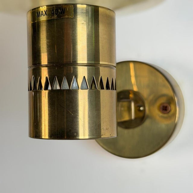 Model V-220 Sconces in Amber Glass and Brass by Hans-Agne Jakobsson, 1960s, Set of 2 For Sale - Image 12 of 18