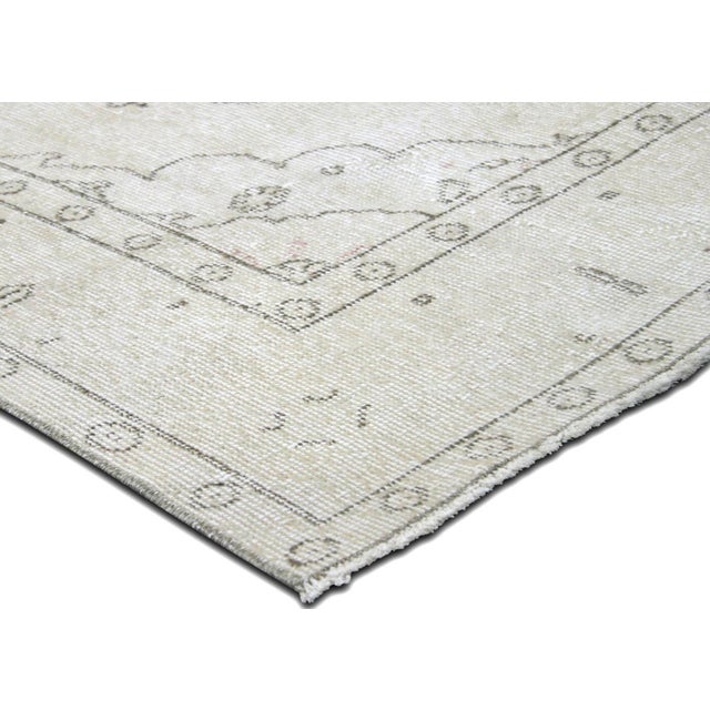 Traditional 1960s Turkish Oushak Rug For Sale - Image 3 of 6