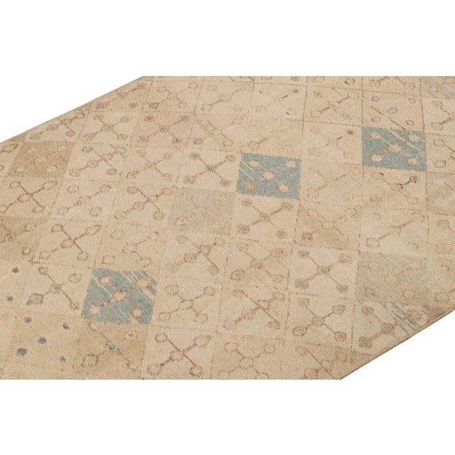 Rug & Kilim 1960s Vintage Zeki Müren Rug in Beige, Blue and Pink Geometric Patterns by Rug & Kilim For Sale - Image 4 of 8