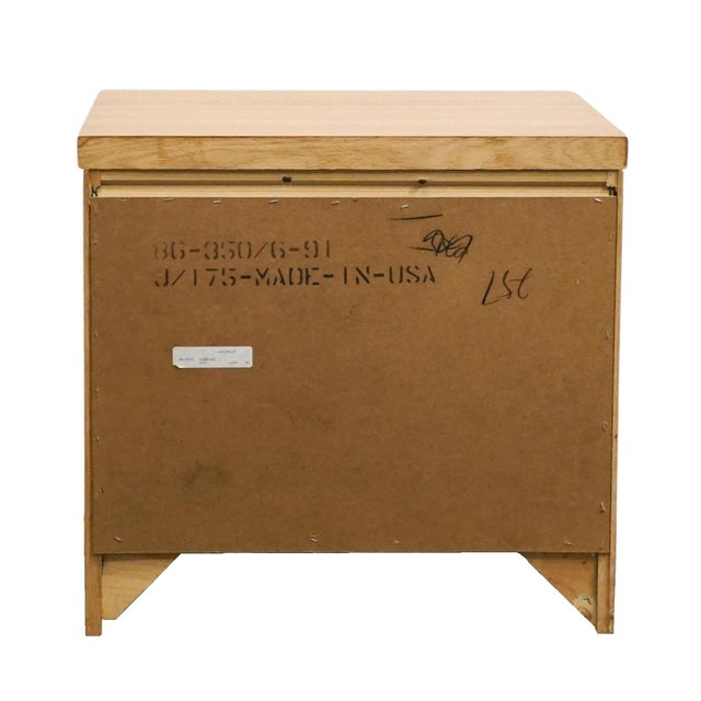 Brown Late 20th Century Kincaid Furniture Ventura Oaks Collection Early American Contemporary 24" Two Drawer Nightstand For Sale - Image 8 of 13