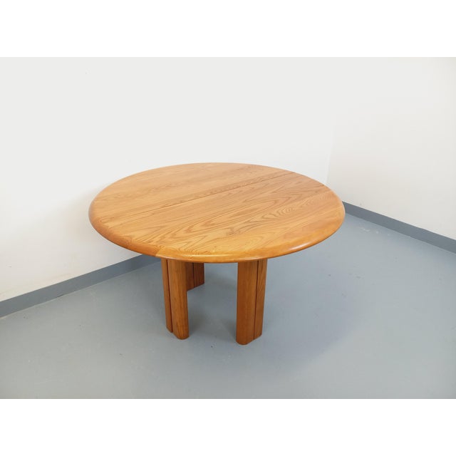 Mid-Century Modern Vintage Round Dining Table in Blond Elm with Extensions from Seltz, 1970s For Sale - Image 3 of 18