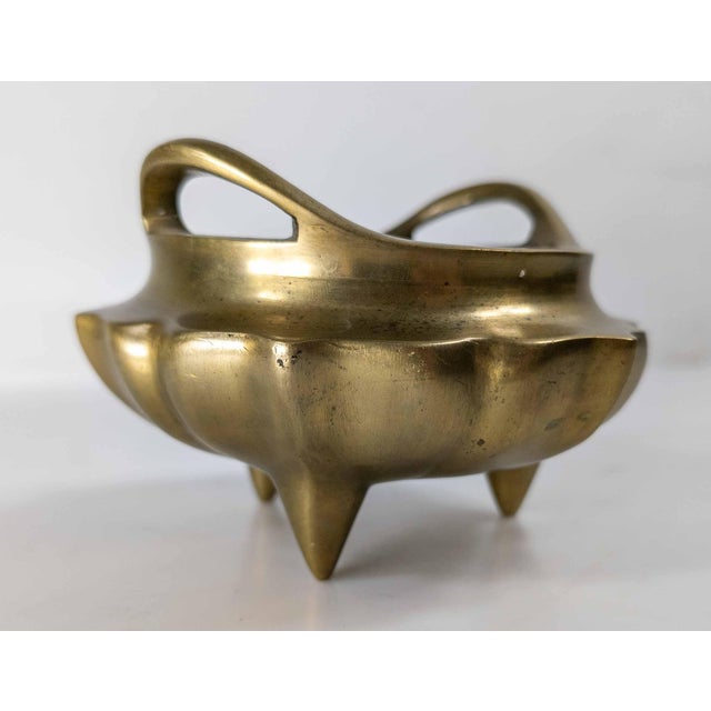 Bronze 18th or 19th Century Chinese Bronze Tripod Lobed Censer Probably Daoguang Period For Sale - Image 8 of 18