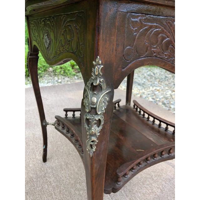 Antique English Queen Anne Walnut Table For Sale - Image 4 of 10