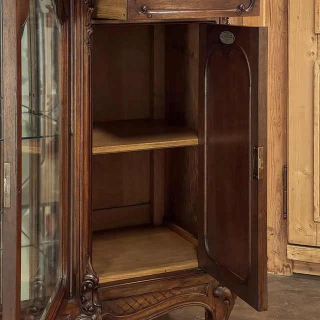 19th Century French Louis XIV Marble Top Walnut Display Buffet For Sale - Image 4 of 12
