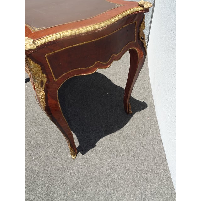 Vintage French Louis XV Bureau Plat Writing Desk Ornate Brass Ormolu Leather Top For Sale - Image 15 of 16