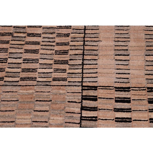 1990s Shabby Chic Gabbeh Beige/Green Wool Rug - 6'0'' X 8'8'' For Sale - Image 5 of 10