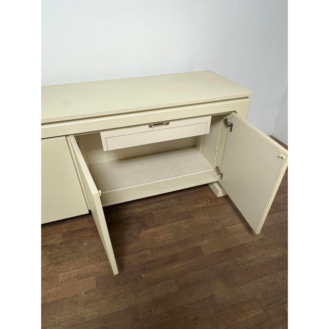 Antique White C. 1980s Postmodern Asian Style Grass Cloth Credenza, Springer Style For Sale - Image 8 of 11