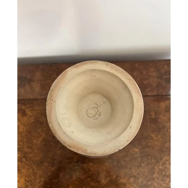 Large Antique Vase by Hannah Barlow for Doulton Lambeth, 1880s For Sale - Image 11 of 12