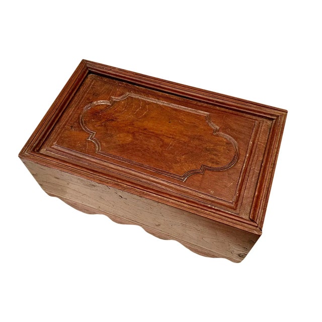 Indian 19th Century Small Indian Dowry Box For Sale - Image 3 of 9