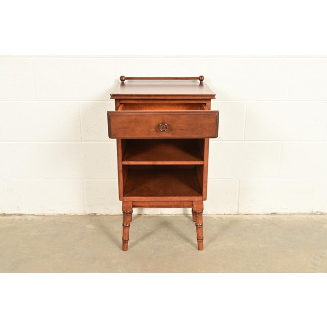Early 20th Century Stickley Brothers Antique Regency Solid Birch Faux Bamboo Nightstand, Newly Refinished For Sale - Image 5 of 18