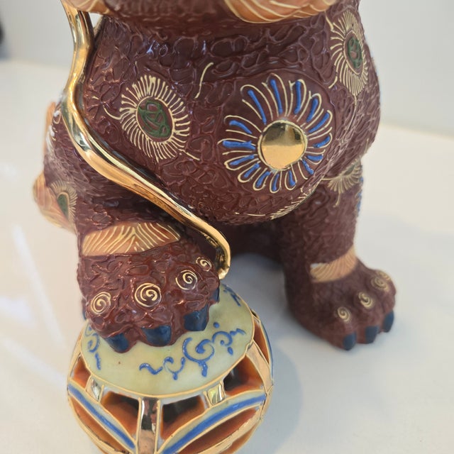 Japanese Vintage Mid-Century Japanese Kutani Porcelain Komainu Shishi Guardian Lion on Pierced Temari Ball For Sale - Image 3 of 12
