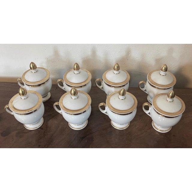 Antique 19th Century French Empire Old Paris Porcelain Pot De Creme or Handled Cups and Covers in White With Gold Bands 1800- Set of 8 For Sale - Image 12 of 12