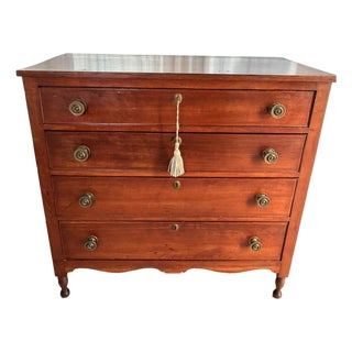 Early 19th Century Beautiful American / New England Sheraton Chest of Drawers For Sale