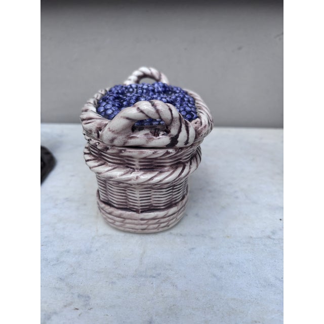 Rustic Small Mid-Century Majolica Blackberries Tureen For Sale - Image 3 of 6