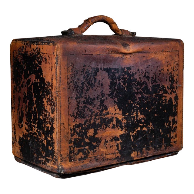 Antique Distressed Leather Camera Case c.1900-1930 For Sale