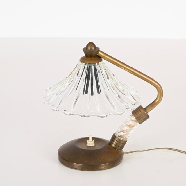 1940s Bellflower Table Lamp in Murano Glass and Brass attributed to Ercole Barovier, Italy, 1940s For Sale - Image 5 of 16
