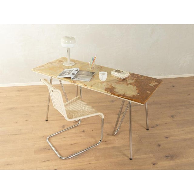 Unique onyx marble desk Very good workmanshipHigh-quality materialsMade in Germany Table Underside: 72.0 cm Width: 150 cm...
