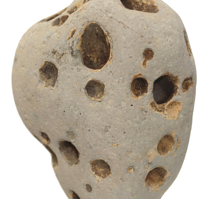 Cream Astro 015 - 3d Three Dimensional Vertical Original Contemporary Abstract Mixed Media Stone Sculpture by Kevin Perrault For Sale - Image 8 of 11