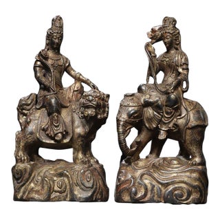 Pair of Antique Gilt Bronze Bodhisattva Statues on Lion and Elephant Mounts, 0.9kg Each For Sale