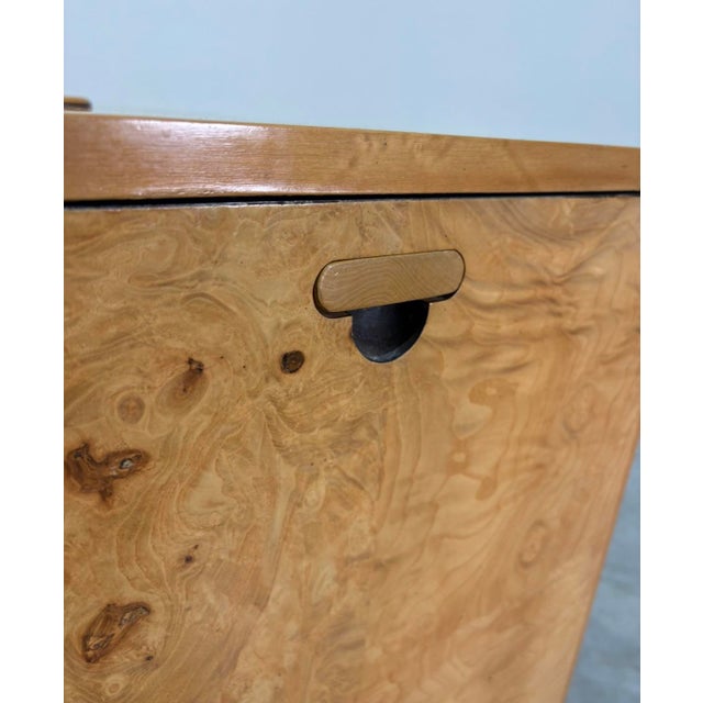 Henredon Scene Two Burl Server For Sale - Image 12 of 17