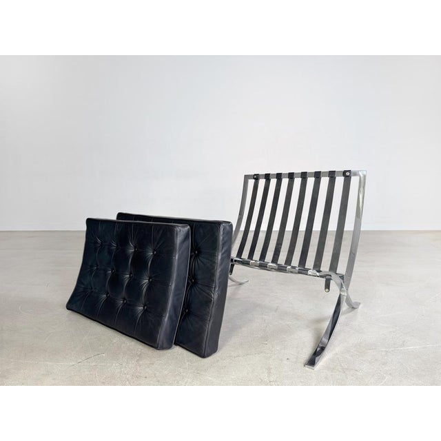 Barcelona Chair by Mies Van Der Rohe for Knoll International For Sale - Image 12 of 16