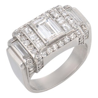 1930s Art Deco 2.05 Carat Diamond Platinum Geometric Ring, Size 5.75 For Sale