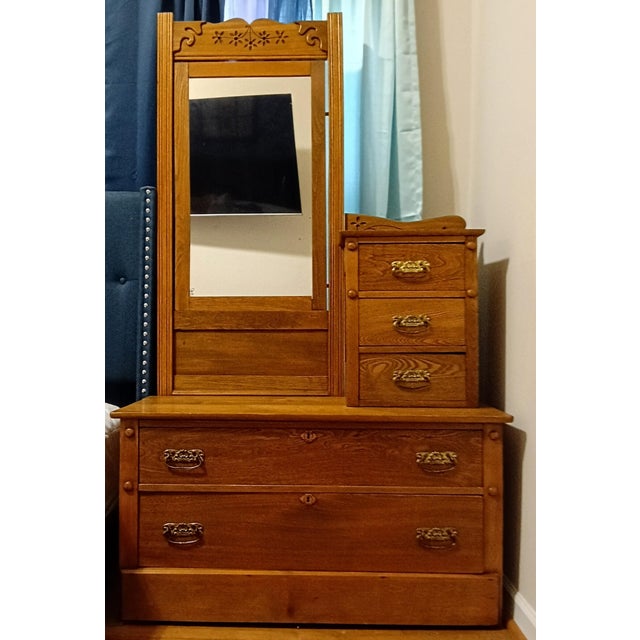 Victorian Antique Victorian Tiger Oak Knapp Joint Gentleman’s Dresser (C. 1890s) For Sale - Image 3 of 8