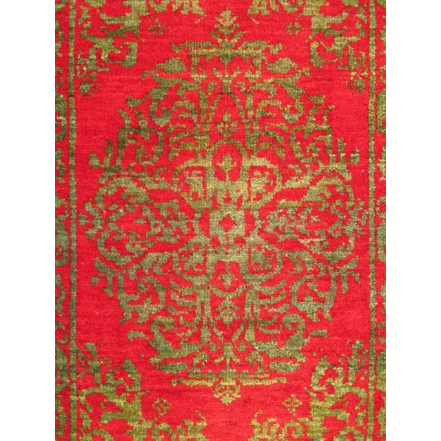 Antique Turkish Ottoman Rug With Floral Medallion in Red and Green, Keivan Woven Arts rug TU-VEY-8, country of origin /...
