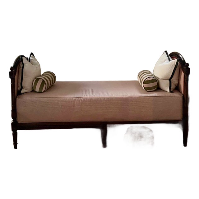 Authentic Late-18th-Century French Louis XVI Daybed, Professionally Restored and Reupholstered by a French Master Artisan in Los Angeles For Sale