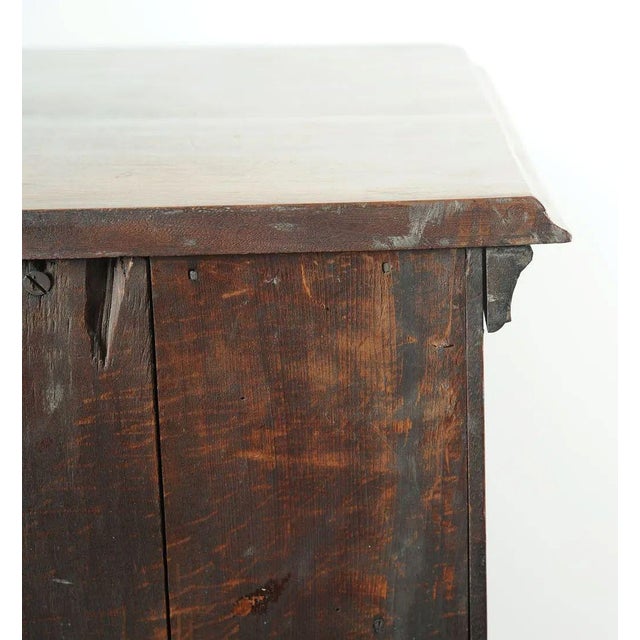 Mid 18th Century Georgian Chest With Bracket Feet and Unusual Drawer Arrangement For Sale - Image 9 of 11