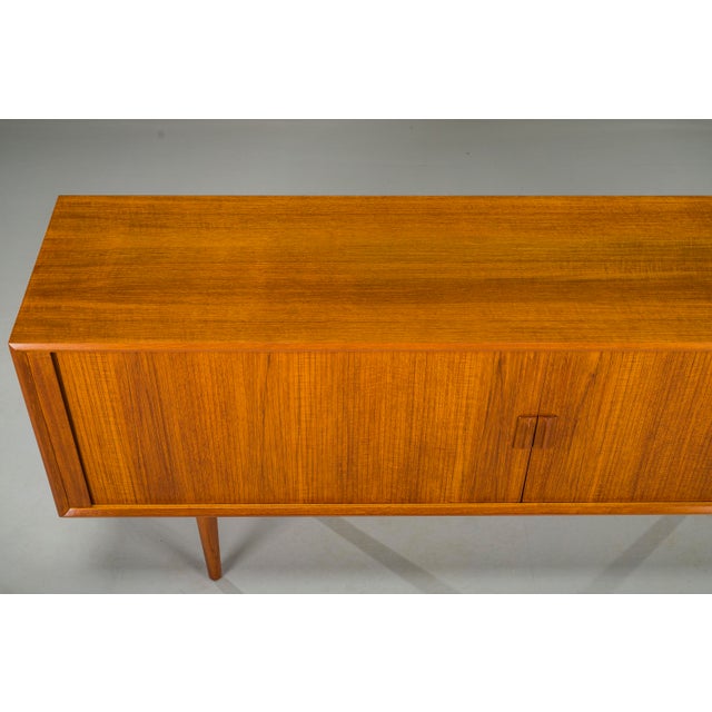 Teak Sideboard attributed to Svend Aage Larsen for Faarup Furniture Factory, Denmark, 1960s For Sale - Image 4 of 17