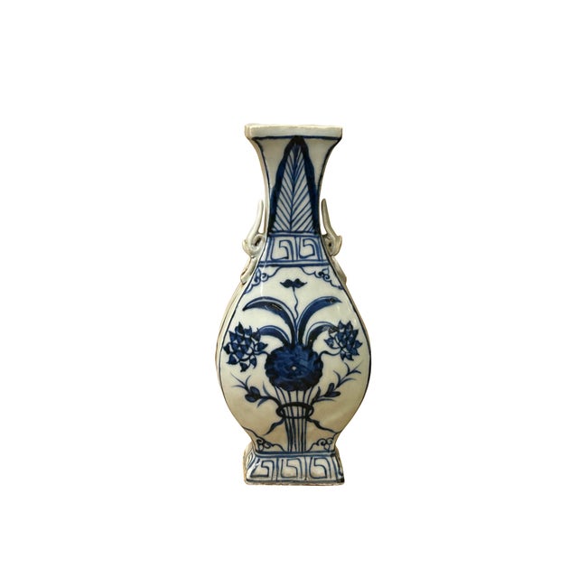1990s Small Distressed Finish Pear Shape Blue White Graphic Porcelain Vase For Sale - Image 5 of 7