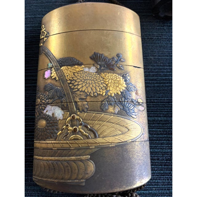 Contemporary Antique Japanese Inro by Shigehide Edo Period For Sale - Image 3 of 15