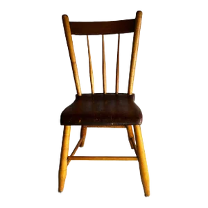 Early 20th Century American Primitive Plank Seat Side Chair With Spindle Back