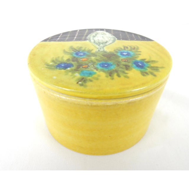 Ceramic Mid 20th Century Yellow Raymor Bitossi Box With Floral Still Life For Sale - Image 7 of 12
