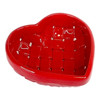 1980s Vintage Boho Chic Ceramic Wicker Weave Valentine Heart Bowl For Sale