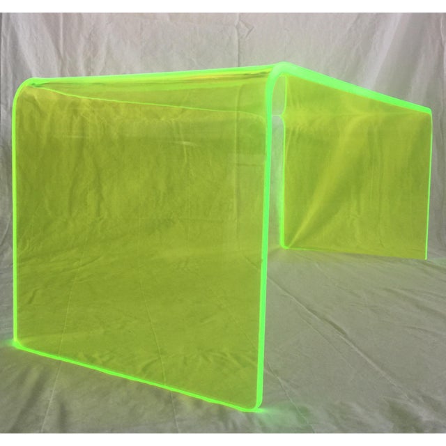 1990s Memphis Neon Green Lucite Waterfall Coffee Table For Sale - Image 5 of 10