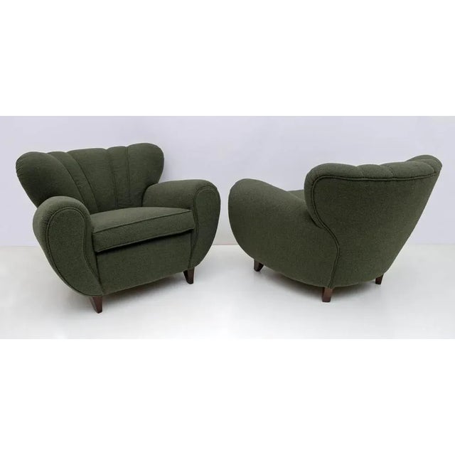 Set of Italian Art Deco Bouclé Armchairs attributed to Guglielmo Ulrich, 1940s For Sale - Image 3 of 10
