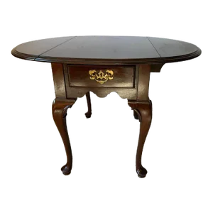 Vintage Ethan Allen Queen Anne Style Mahogany Drop Leaf Side Table.